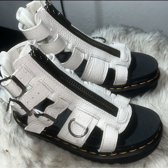 Dr Martens Olson Zipped White Leather Strap Sandals Platform Doc Women’s - Picture 4 of 13